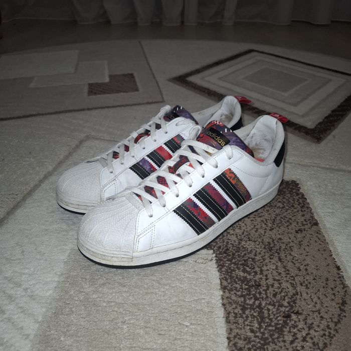 Кросівки Adidas Energy Boost OG чорному кольорі. Стильні та комфортні