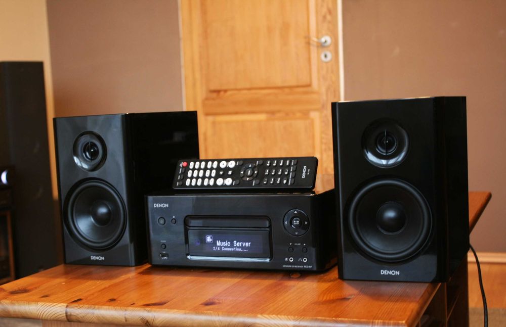 Kolumny Denon głośniki podstawkowe monitory Piano Black