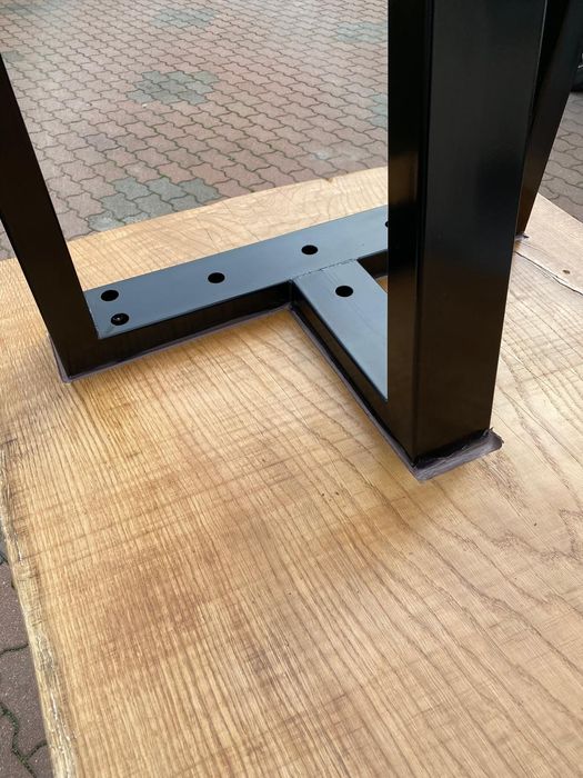 Stół dębowy- monolit 213 cm NOWY !!!

Stół dębowy monolit 213 cm – ręc