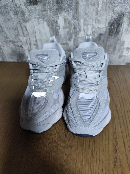 Продам круті кроси