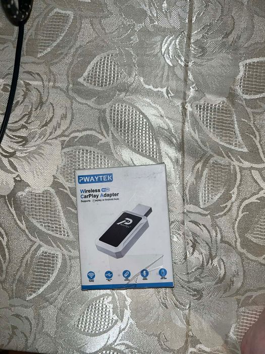 Bezprzewodowy Adapter CarPlay / Android Auto PWAYTEK – NOWY!