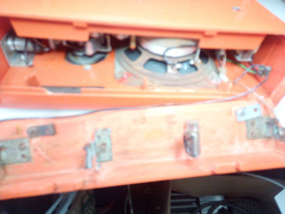 Rádio Portátil a Pilhas Antigo