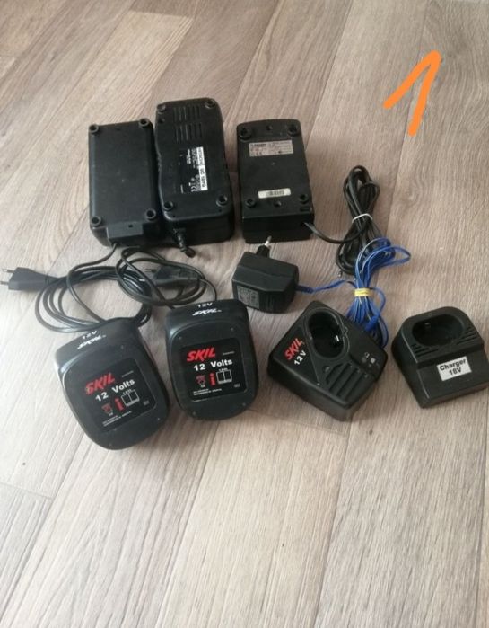 Зарядное  шуруповерта Metabo,Hitachi,Charger