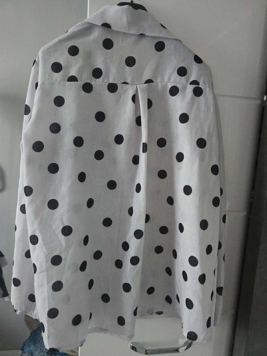Komplet damski letni bialy w czarne grochy