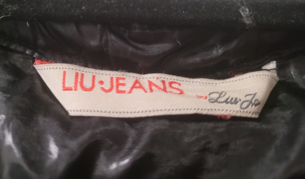 Czarna wiosenna cienka kurtka Liu Jeans M/L