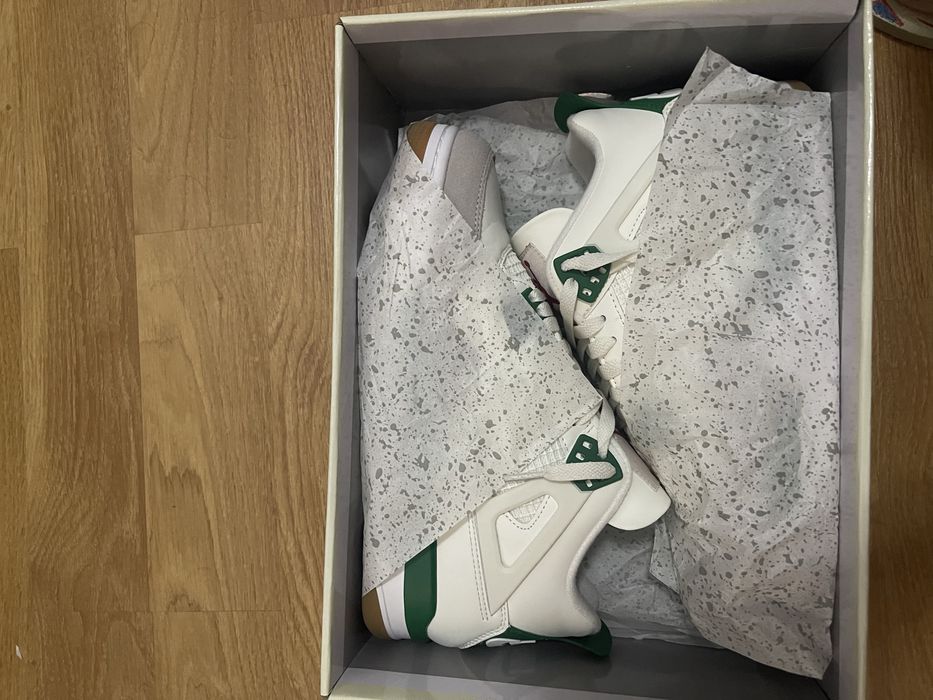 Air jordan 4 green pine