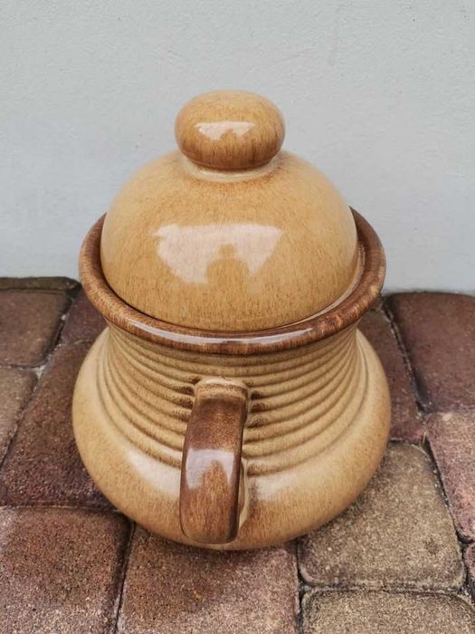Piękny ceramiczny garnek z pokrywą, do ogrodu, wys. 30 cm