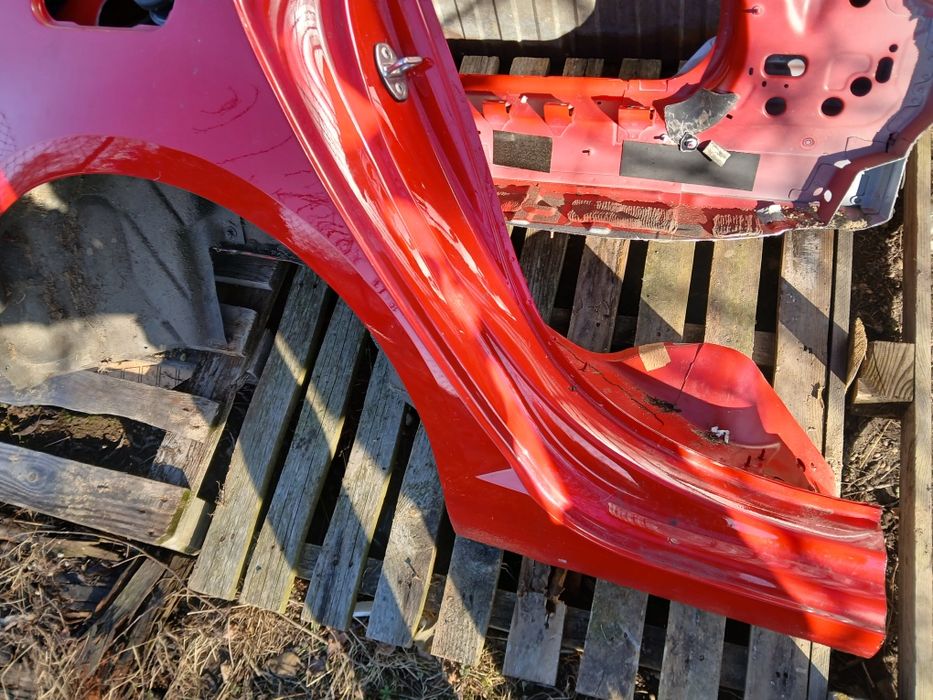 Cwiartka blotnik prawy tył Audi a4 b9 kombi LY3U