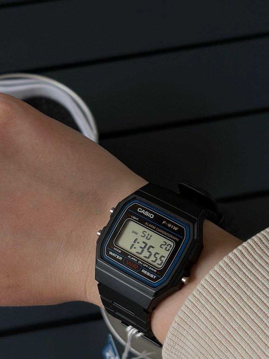 Чоловічий годинник CASIO F-91W-1.