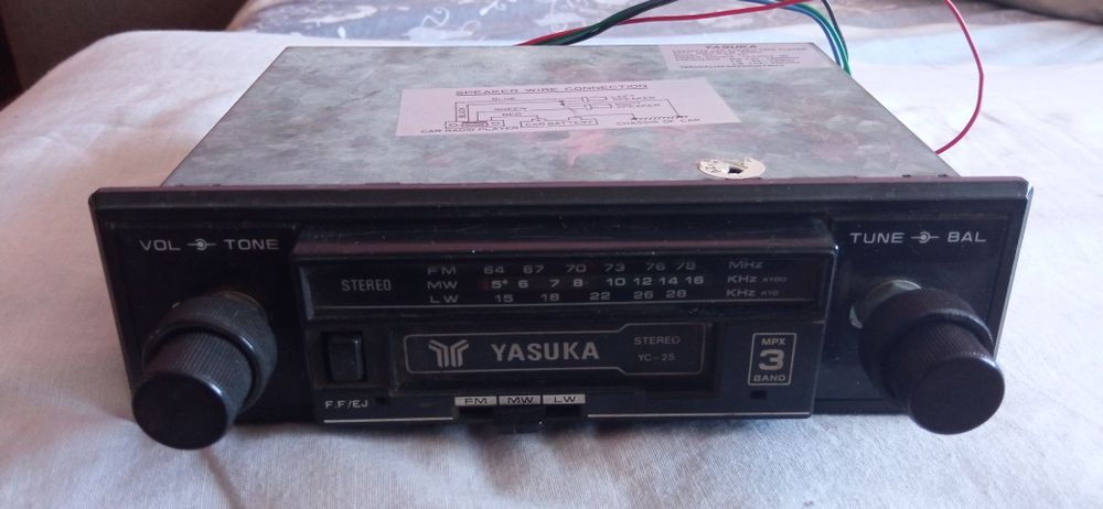 Ретро радіоприймач YASUKA