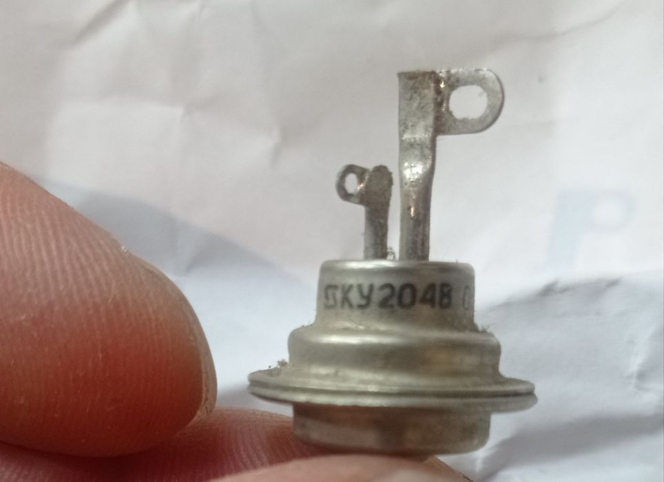 Продам тиистори КУ 208