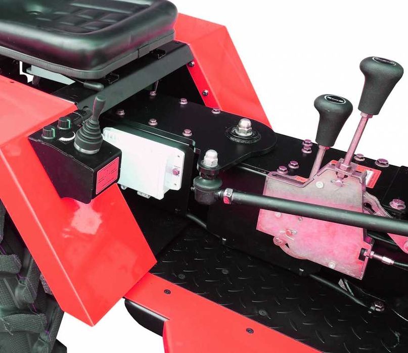 Traktor 4x4 Ogrodniczy Sadowniczy Benzyna Łamany