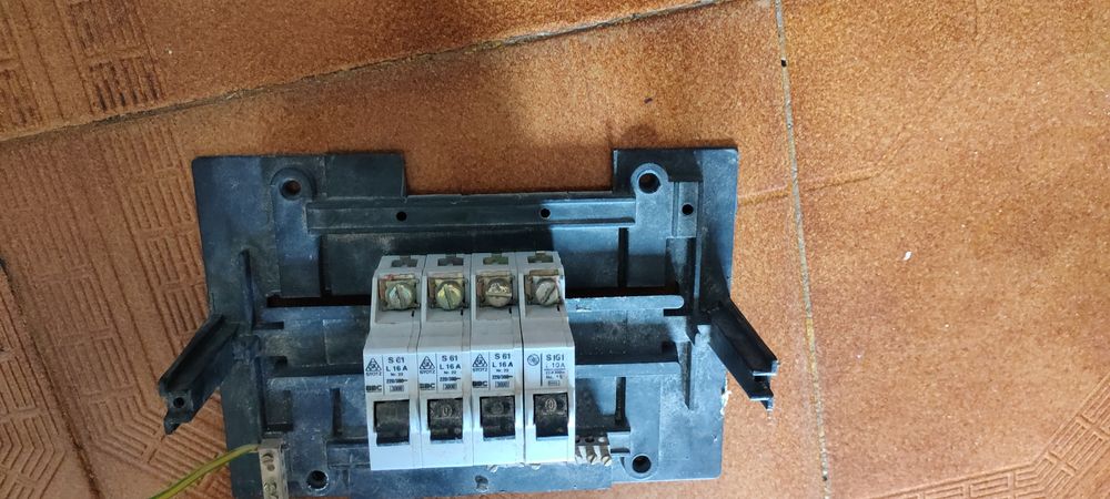 Dijuntor em bom estado