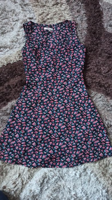 Sukienka Bershka S