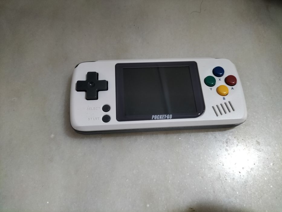 Vendo consola de jogos retro.