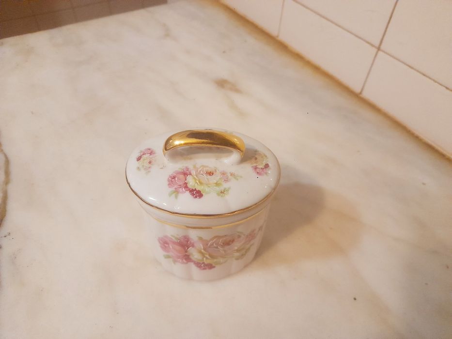 Guarda-Jóias em Porcelana