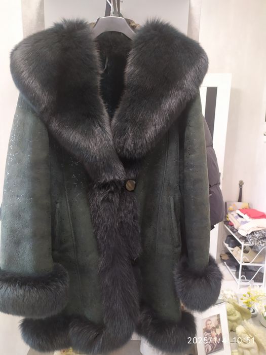 Зелёная дубленка