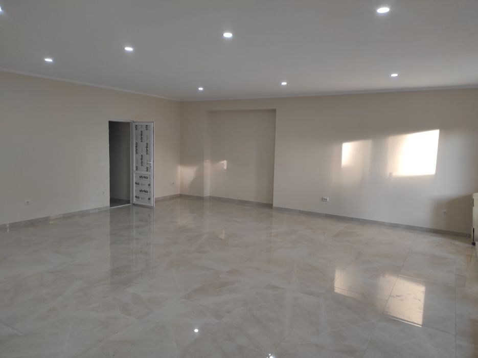 Оренда Продаж приміщення в новобудові