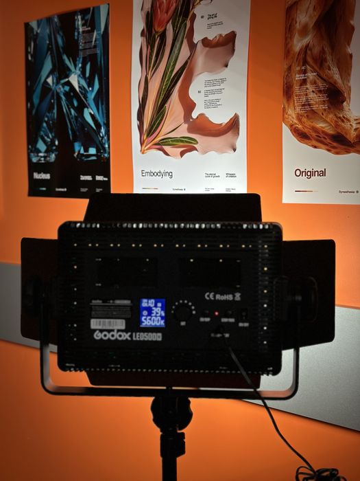 Профисиональный студийный постоянный свет Godox LED500w + стойка
