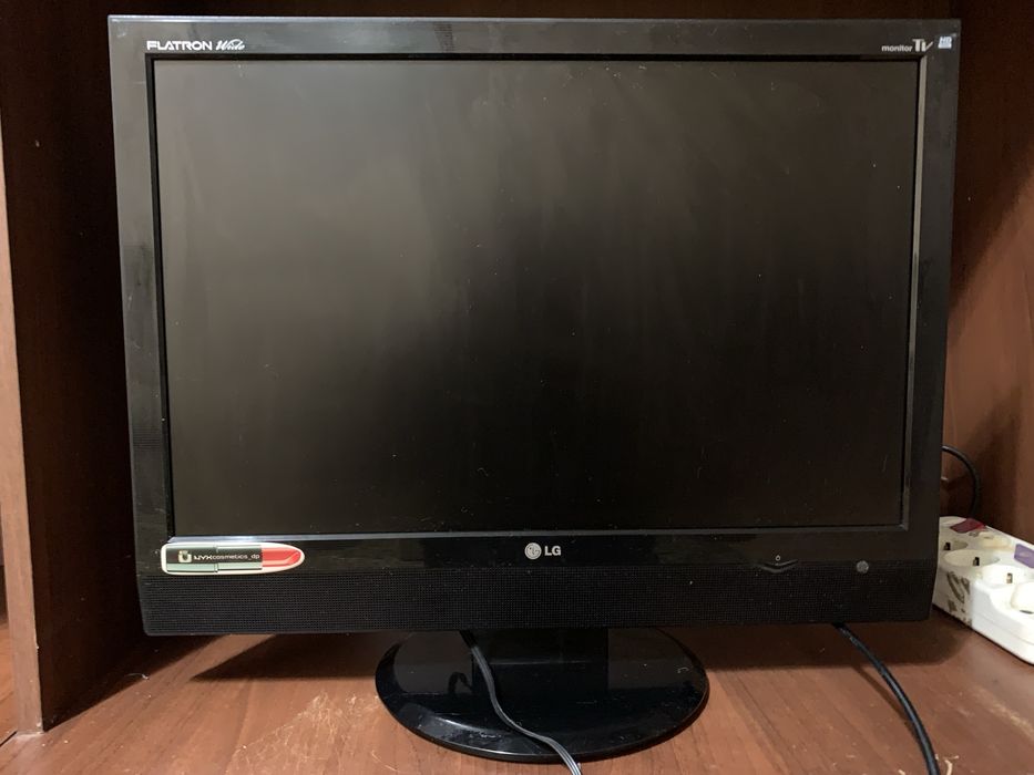 Повний комплект Smart TV: Монітор-телевізор LG 22" + Android приставка Geotex + переходник