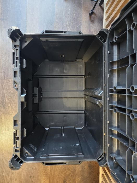 Skrzynia Milwaukee Packout XL z rączką od Packout Box 2 (FPS55)