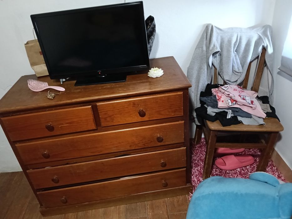 Quarto completo/ cama elevatória