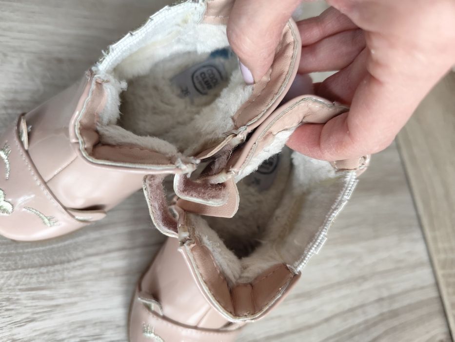 Lakierowane ocieplane botki kozaki Smyk dziewczynka 26