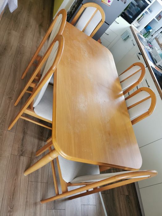 Stół z 6 krzesłami