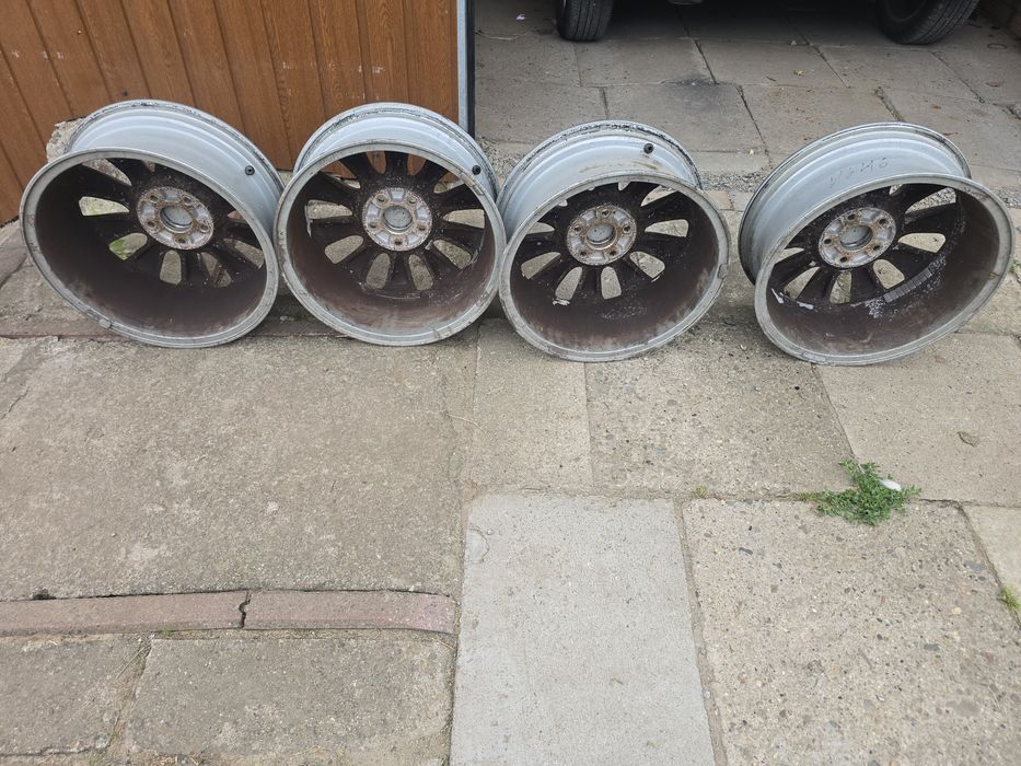 Felgi aluminiowe Honda Civic IX 17" 7J OEM [do renowacji]