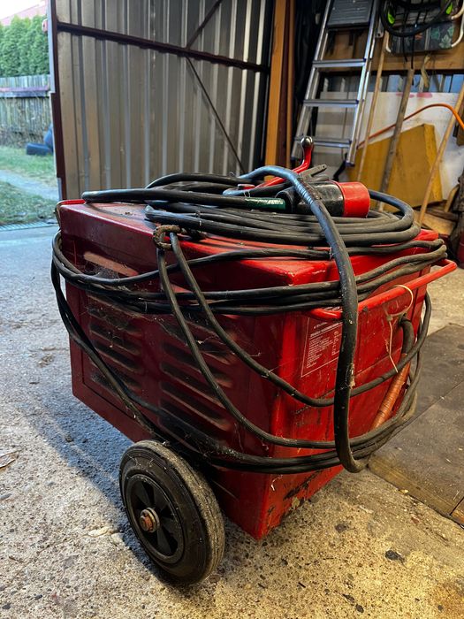 Spawarka transformatorowa 230A 380V – sprawna, mocna, polska produkcja