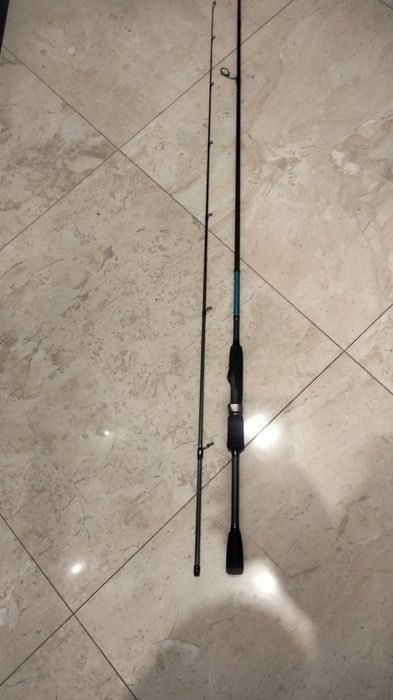 Продам два спінінги за ціною одного.