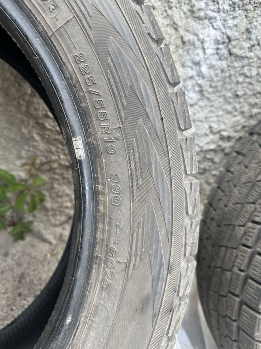 Гума зимова Yokohama 225/55 R19 iceGUARD G075