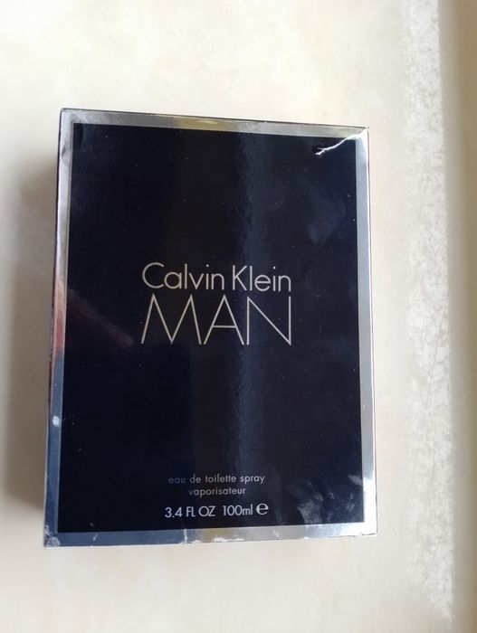 Butelka flakon po perfumach Calvin Klein Man 100 ml opakowanie