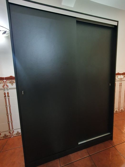 Roupeiro 180,5x130,5x55 cm