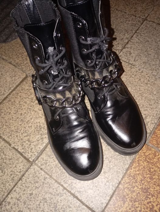 Buty dla dziewczynki 35/36 Reserved