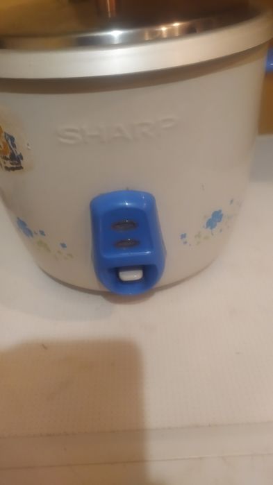 Электрическая рисоварка SHARP