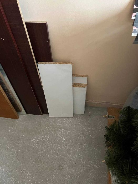 Продам полки-доски 20Х58,5 и 20Х52 и 20Х32,5 штук 2, 20Х37,7 40грн шт.