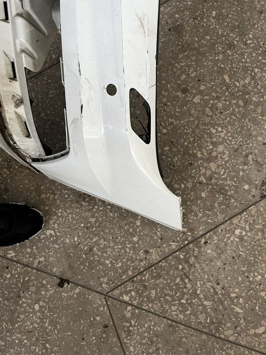 Продам передний бампер на Vw Passat B8