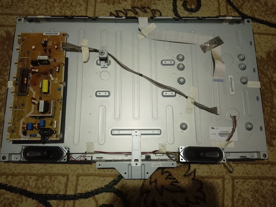 Toshiba 32HV10G (Телевізор на запчастини)