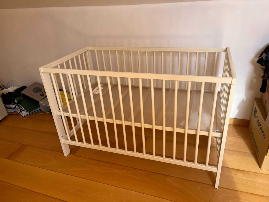 Berço GULLIVER + colchão + acessórios