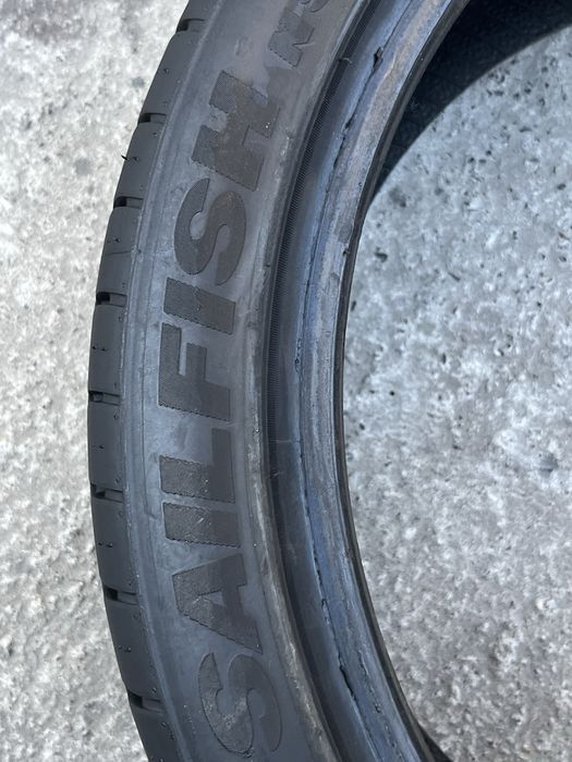 Шина літня Nereus 235*40R19