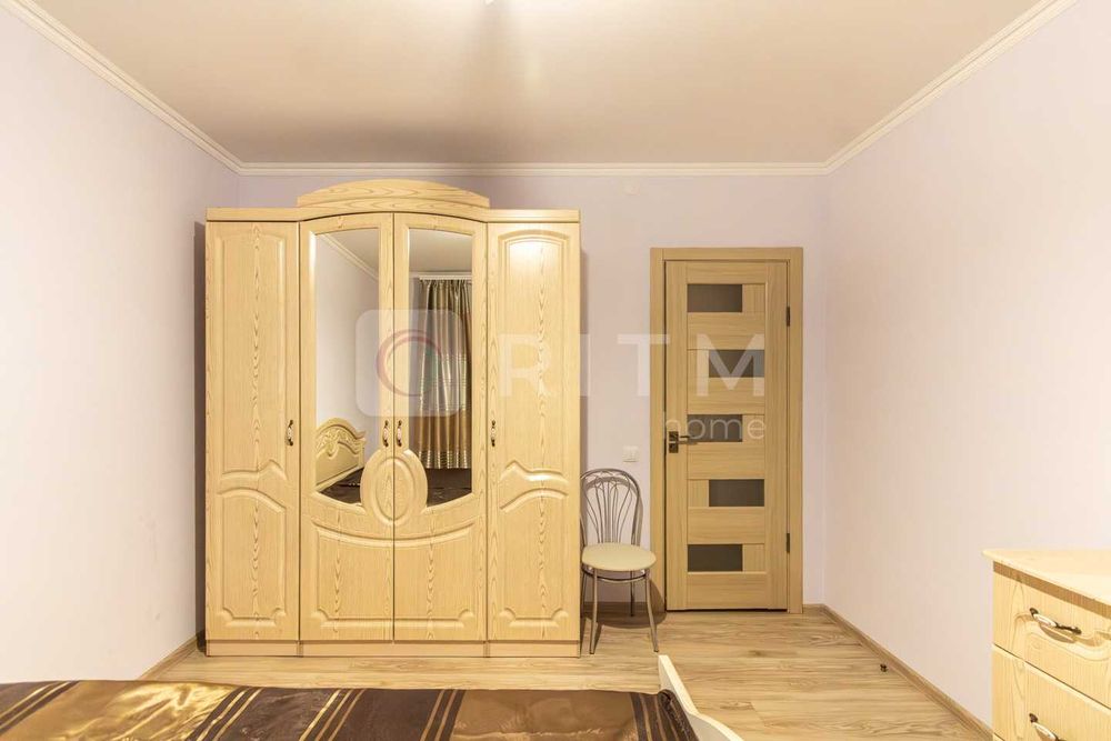 Здається в оренду квартира з меблями і технікою в центрі міста