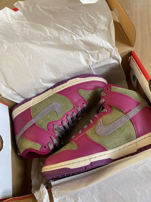 Dunk high dynamic berry