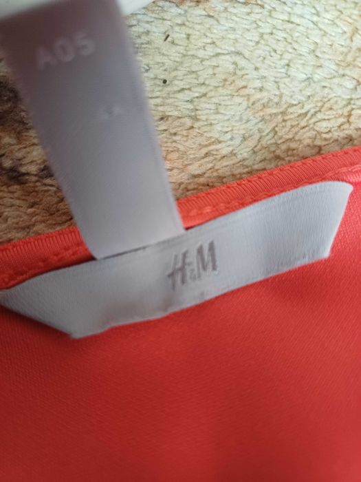 Elegancka-Czerwona sukienka  H&M r.38