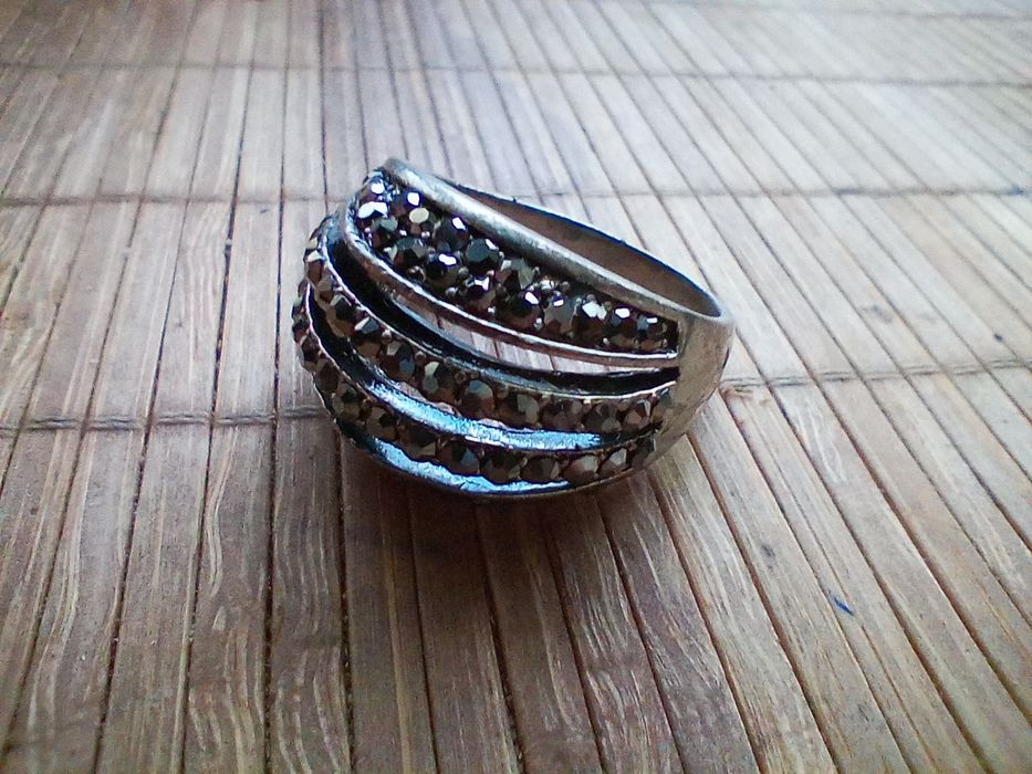 Каблучка. Біжютерія.