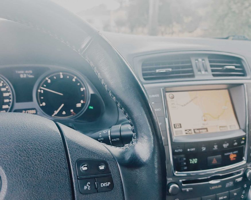 LEXUS IS 220 D - Luxury Full Extras - 177cv - 2009