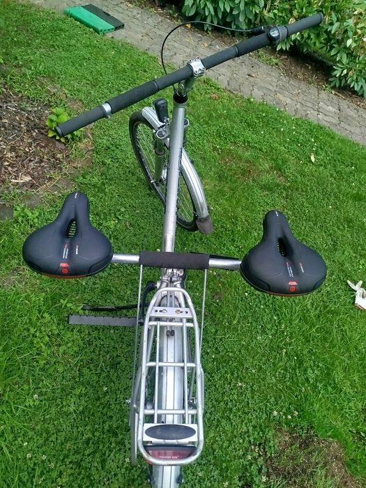 Rower miejski, dwuosobowy (tandem).