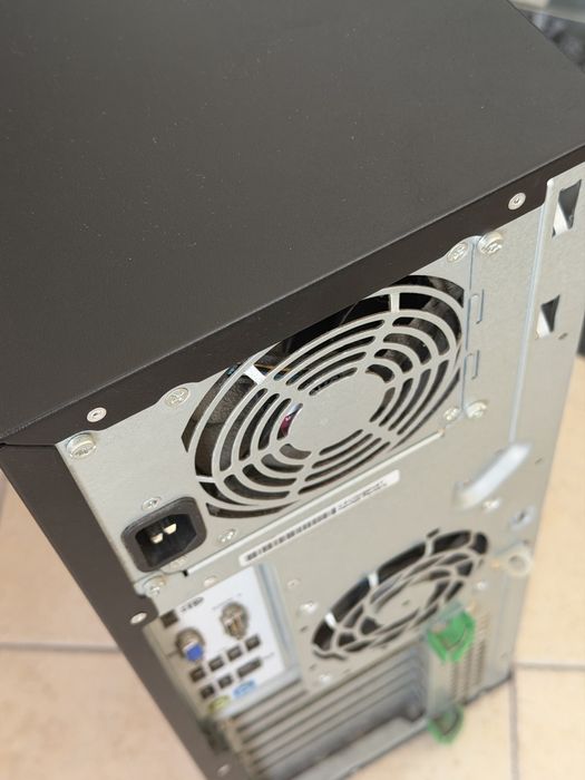 HP Compaq 8000 Elite CMT - caixa com fonte de alimentação