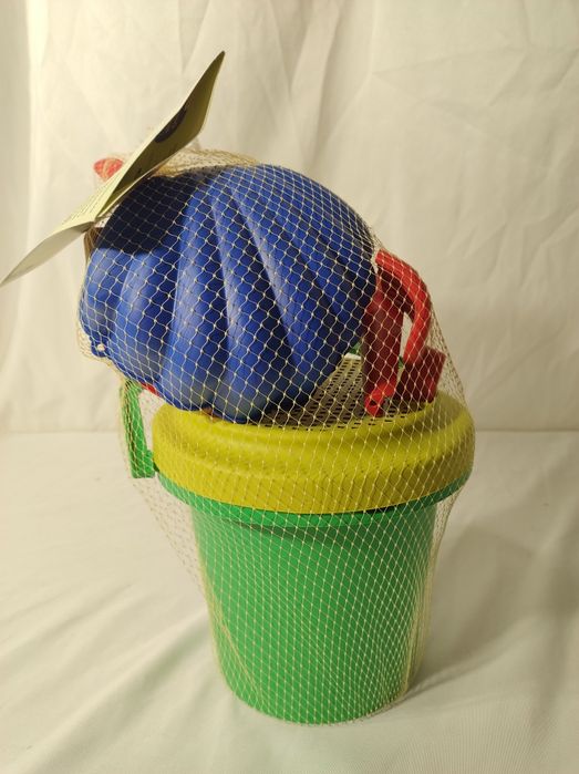 Zestaw zabawek do piaskownicy