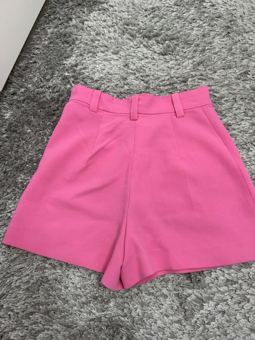 Шорти        Zara